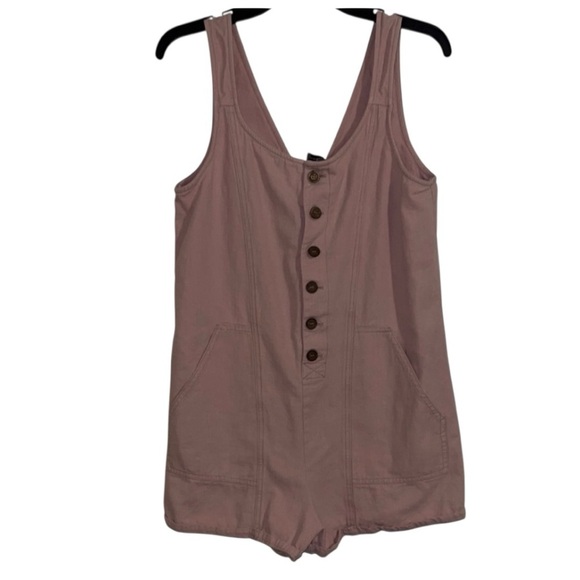 🌹Wishlist Apparel Pink Button-Front Romper - Picture 1 of 8